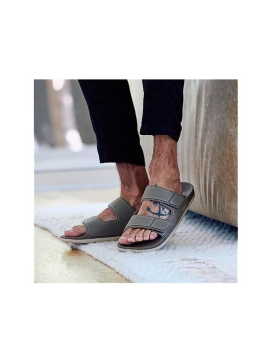 Sandals_&_Flip_Flops